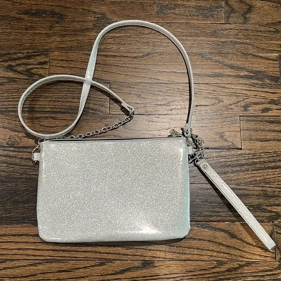 NWOT Purse/wristlet - Picture 2 of 6